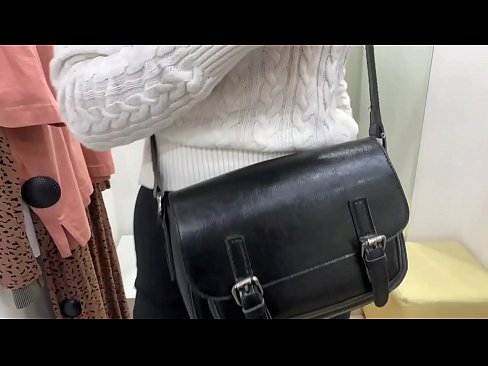 ❤️ Masturbasyona giştî ya keçika ciwan FeralBerry bi dilopek li jûreya fitarê ️ Porno fb li me ku.marketapp.top ❌️❤